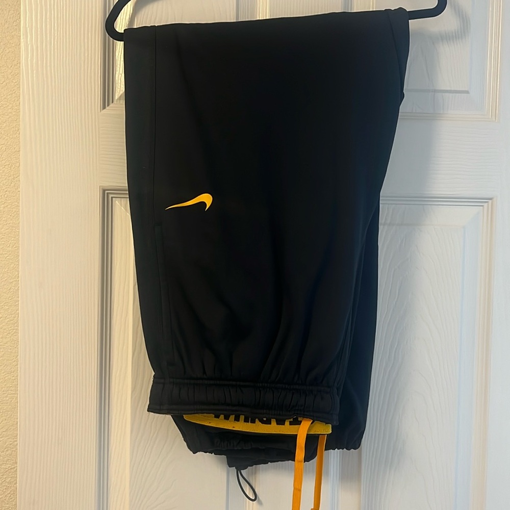 Men’s Nike Hawkeye sweatpants